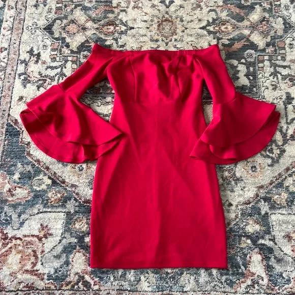 Short of the shoulder dress - Picture 1 of 3